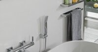 Urban podomietková batéria so sprchou do vane chrómová